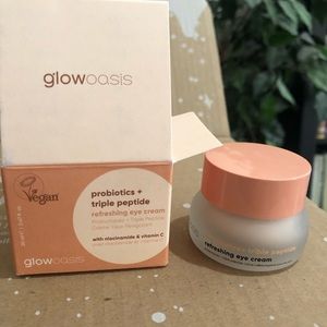 Glow Oasis Refreshing Eye Cream. .67 Fl oz